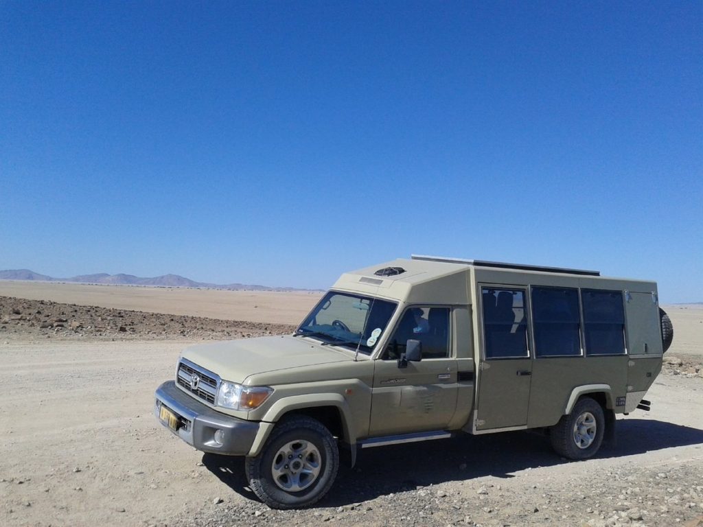 Beispiel für das Fahrzeug auf der Tour „Klassisches Namibia“ Beispiel für das Fahrzeug auf der Tour "Klassisches Namibia"