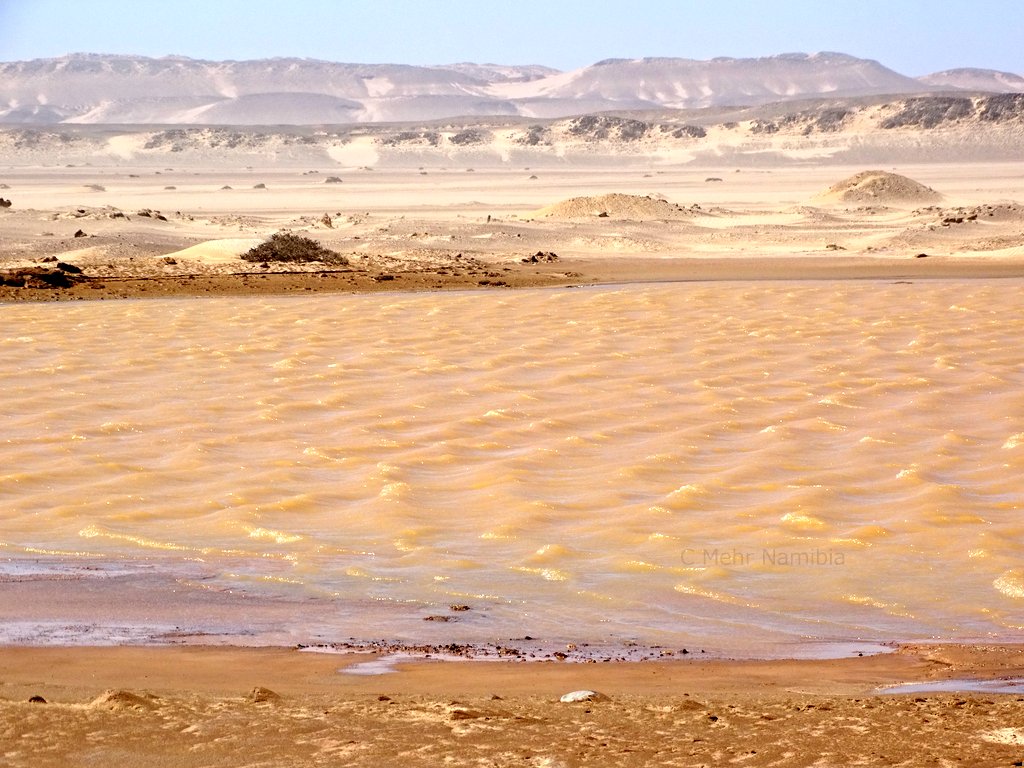 Wasser mitten in der Namib, Namibia
