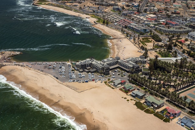 Die Mole in Swakopmund von oben (C Grant Durr)