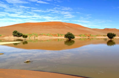 Sossusvlei mit Wasser im März 2021 Wasser im Sossusvlei