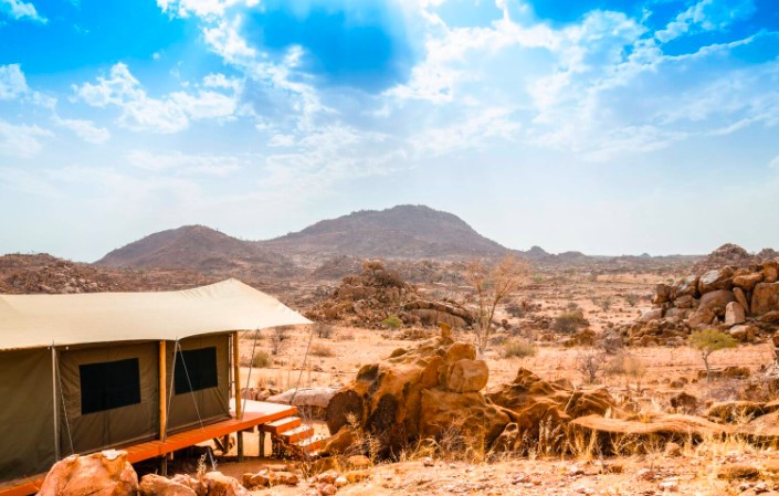 Safari-Zelt bei den Wüstenelefanten 