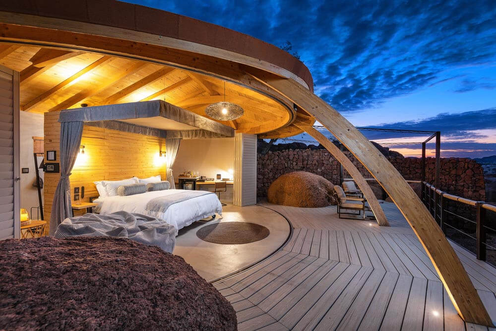 Luxus Unterkunft mit Bett unter den Sternen