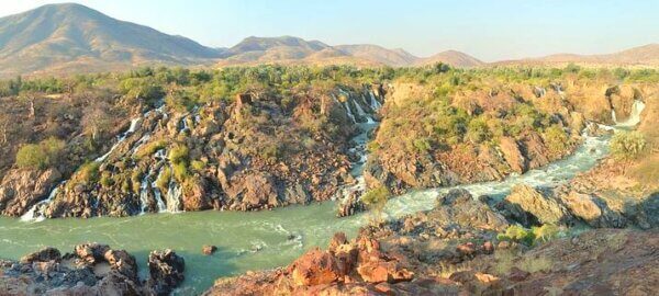 Epupa Wasserfälle an der Grenze zu Angola am Kunene Fluss