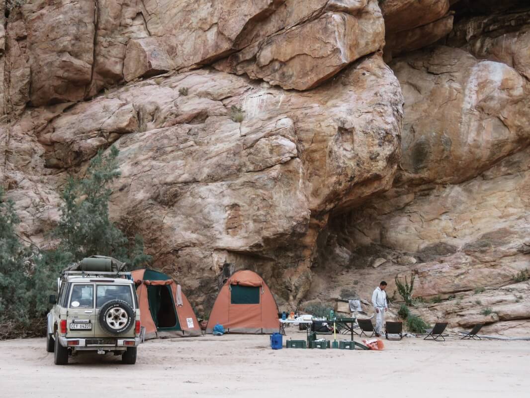 Wildes Camping Abenteuer - Nächte im Zelt