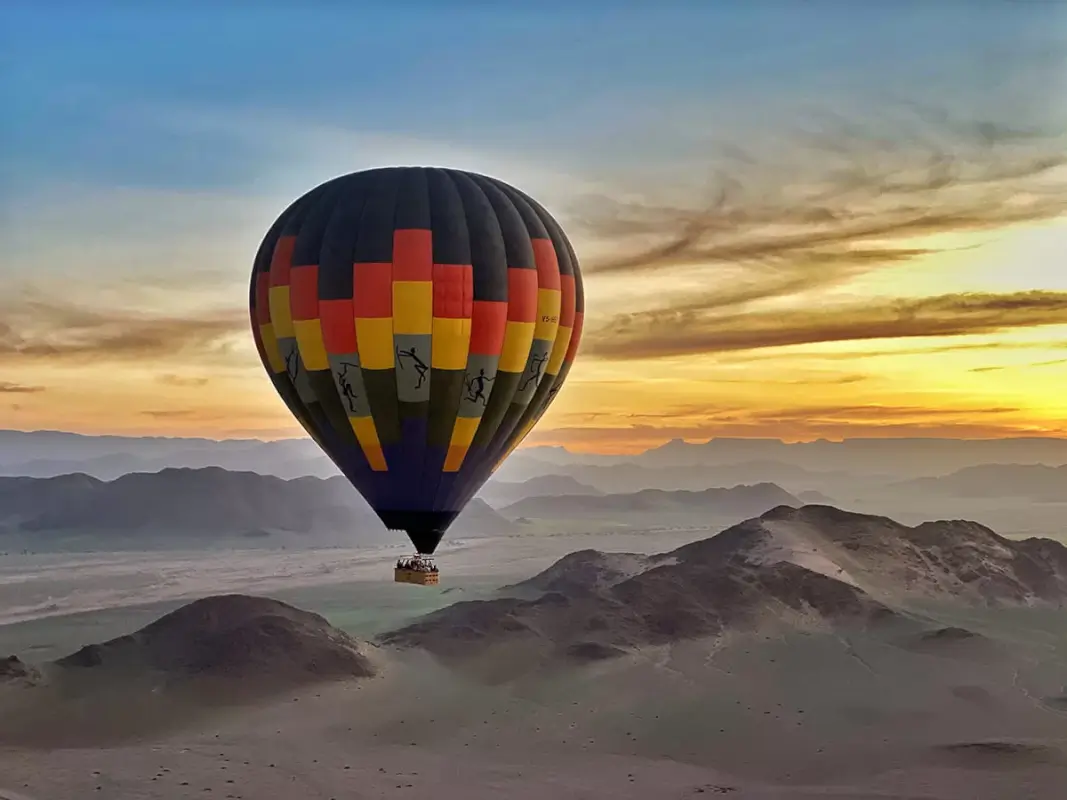 Ballonfahrt über der Namib Wüste 1