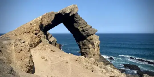 Bogenfels im Sperrgebiet bei Lüderitz